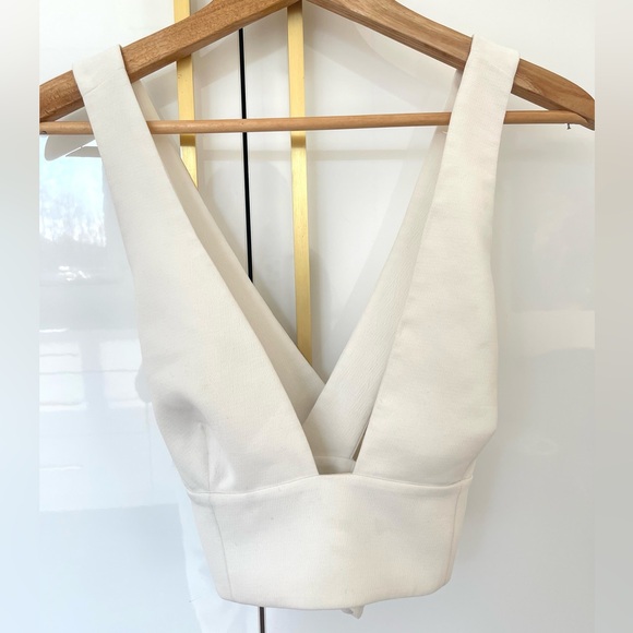 Wilfred Tops - Wilfred White V-Neck Crop Top size small